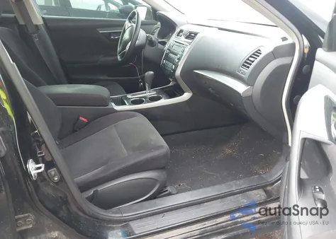 2013 Nissan Altima 2.5 S z USA, uszkodzony, nr VIN 1N4AL3AP2DC208626